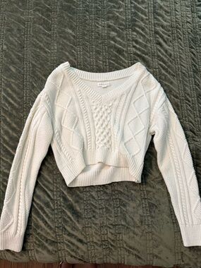 Aeropostale Cable Knit V-Neck Cropped Sweater - White
